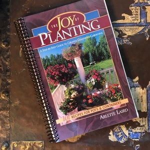 🔺SOLD🔺 Joys of Planting DIY Gardening book